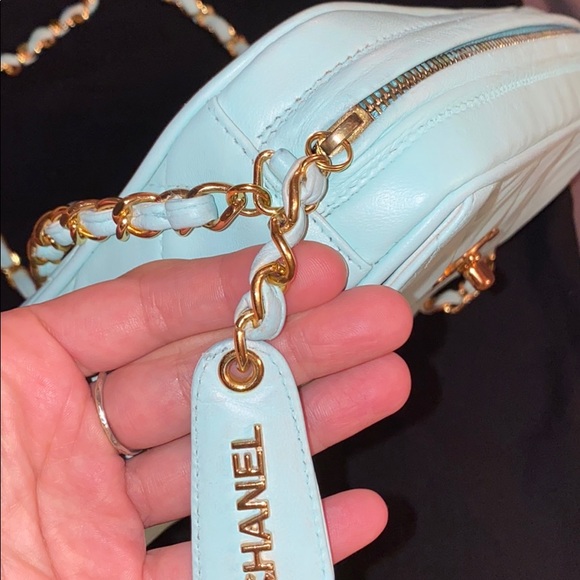 CHANEL 24k Lambskin ClassicFlap CameraBag - Picture 3 of 16